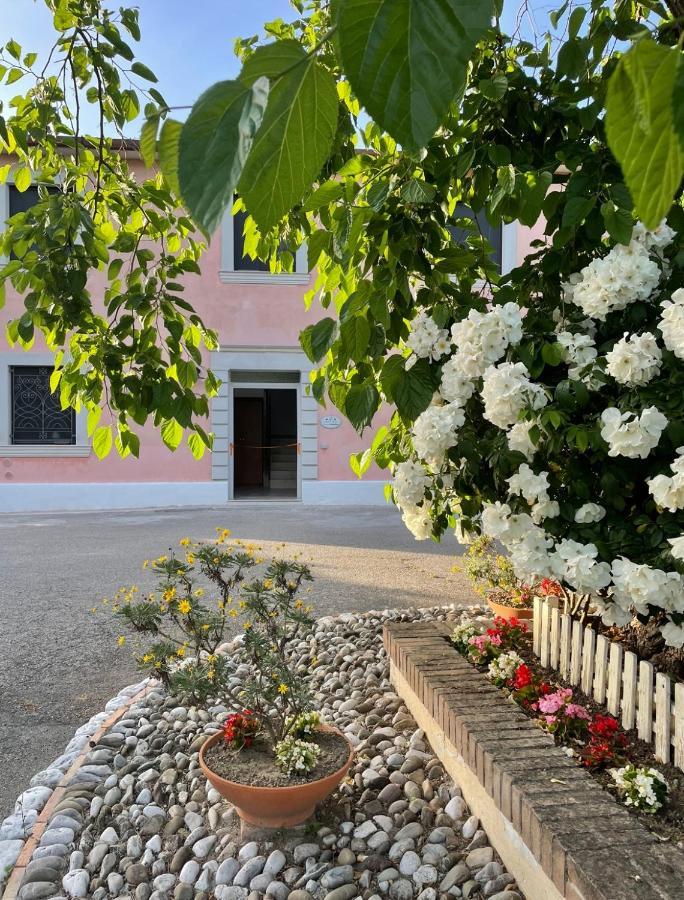 Il Nido Della Colombaia Acomodação com café da manhã San Nicola Manfredi Exterior foto